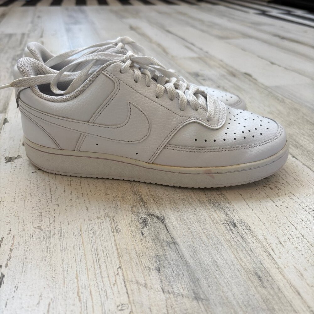 Nike Women's Size 8 Court Vision Low Sneakers White Lace Up Shoes